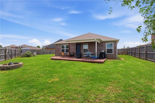 4423 Cornwall Street, Springdale, AR 72762