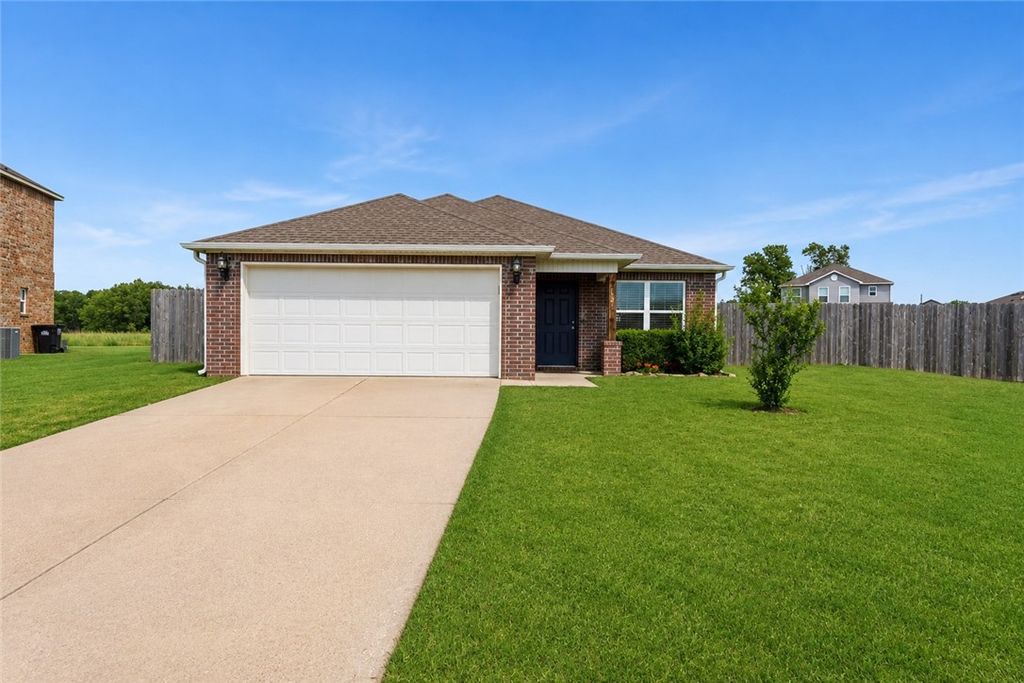 4423 Cornwall Street, Springdale, AR 72762