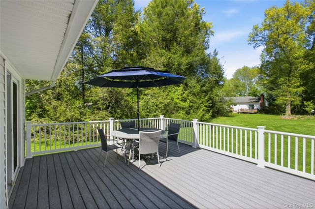 32 Meadow Ridge Road, Brewster, NY 10509