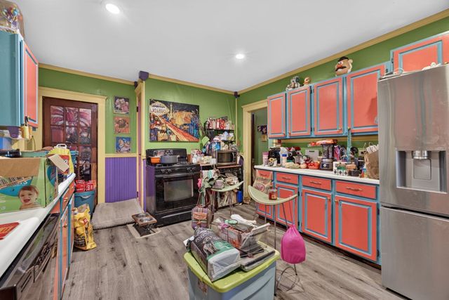 51 Bartholomew, Peabody, MA 01960