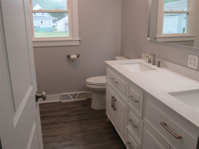 2008 Locust Street, Granger, IA 50109