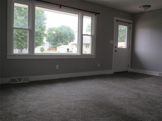 2008 Locust Street, Granger, IA 50109