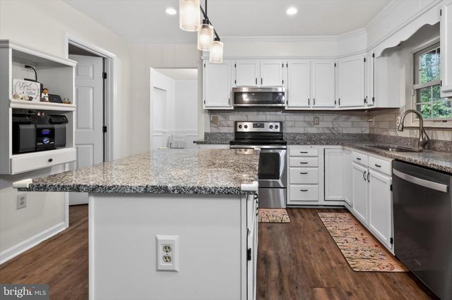 3170 MAYBERRY AVE, Huntingtown, MD 20639