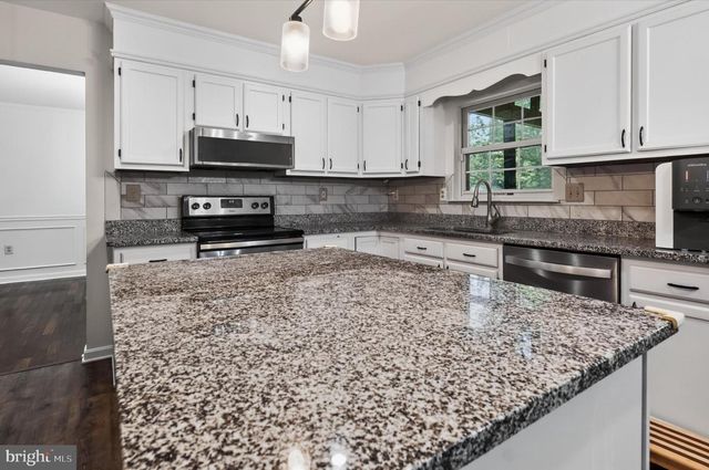 3170 MAYBERRY AVE, Huntingtown, MD 20639