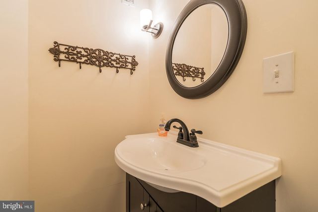 3170 MAYBERRY AVE, Huntingtown, MD 20639