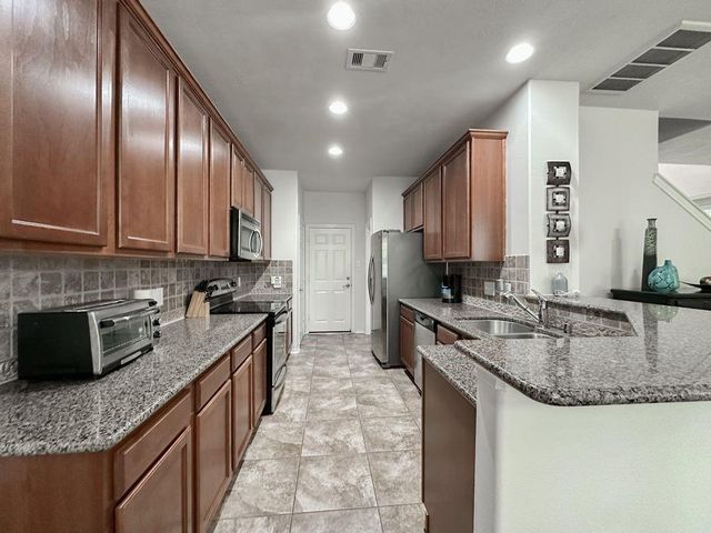 3 Fairlee Court, Magnolia, TX 77354
