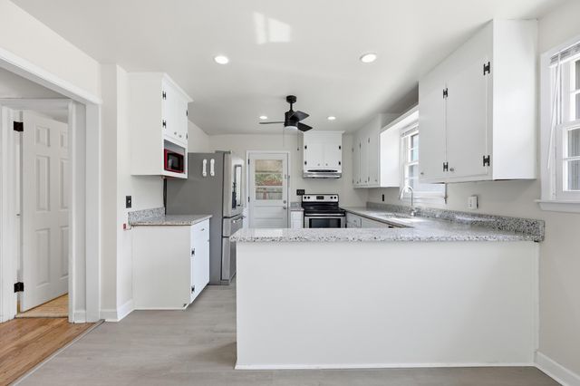 4126 Oakridge Drive, North Charleston, SC 29418