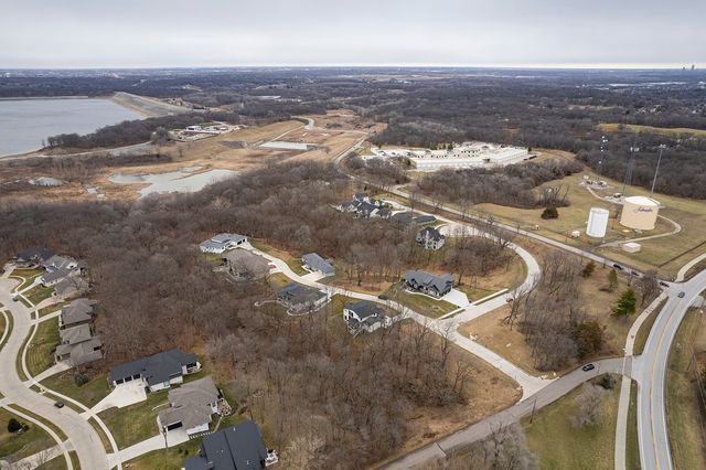 6268 Enclave Lane, Johnston, IA 50131