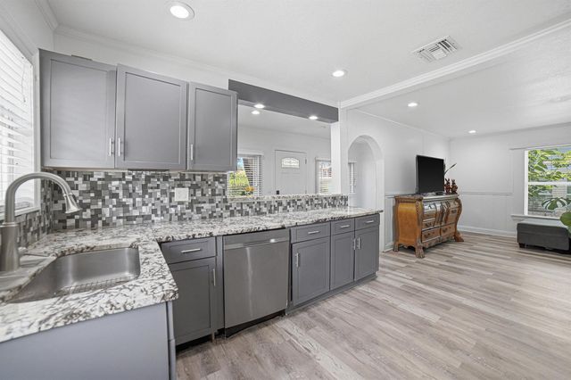 422 49th Street, West Palm Beach, FL 33407