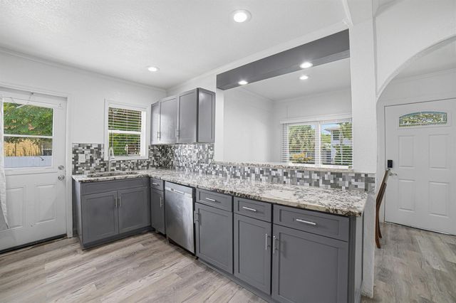 422 49th Street, West Palm Beach, FL 33407