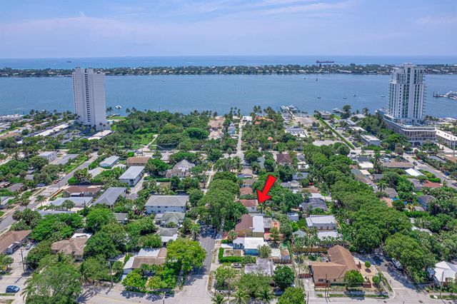 422 49th Street, West Palm Beach, FL 33407
