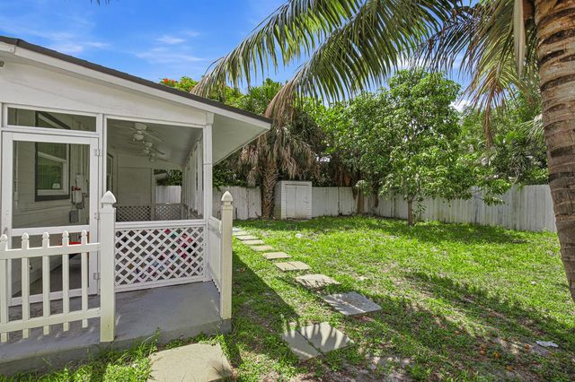 422 49th Street, West Palm Beach, FL 33407