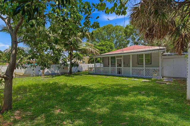 422 49th Street, West Palm Beach, FL 33407