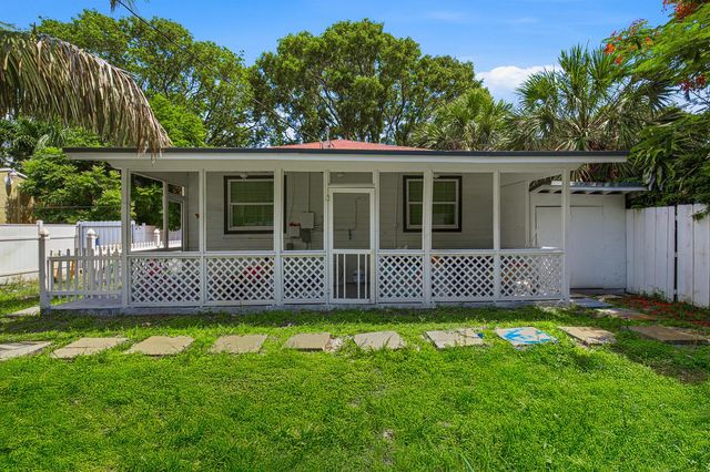 422 49th Street, West Palm Beach, FL 33407