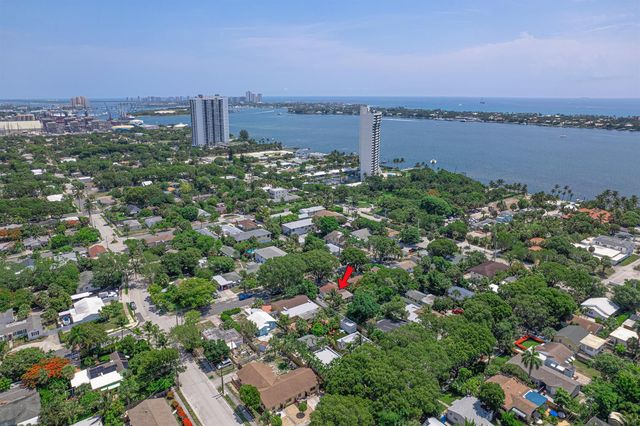 422 49th Street, West Palm Beach, FL 33407