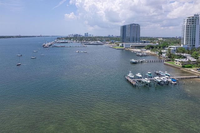 422 49th Street, West Palm Beach, FL 33407