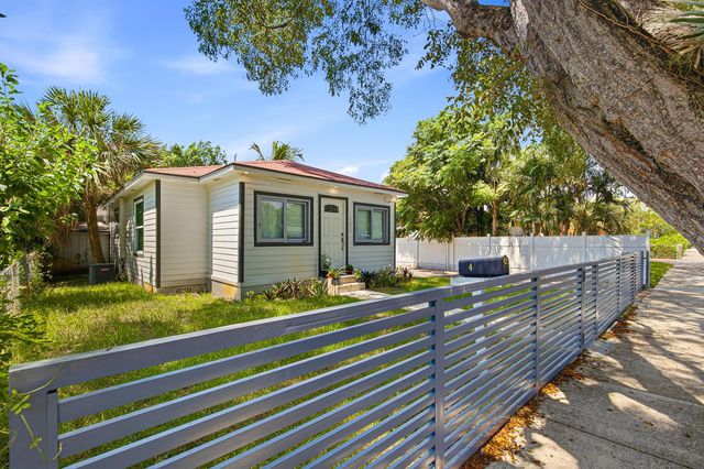 422 49th Street, West Palm Beach, FL 33407
