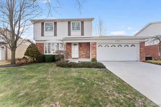 22405 Foxcroft Street, Woodhaven, MI 48183