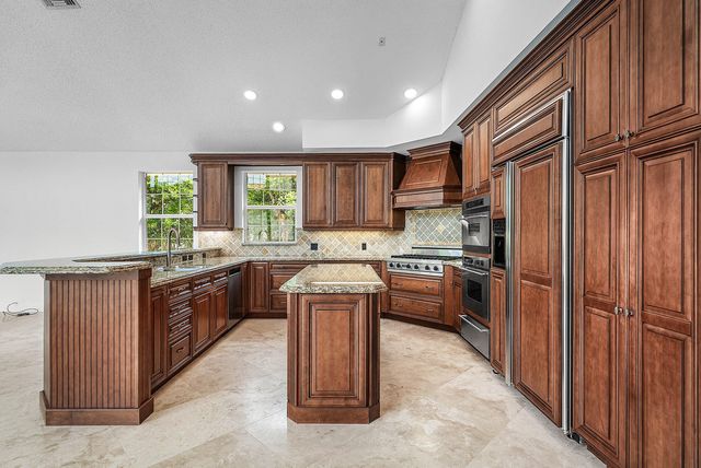 6026 NW 30TH Way, Boca Raton, FL 33496