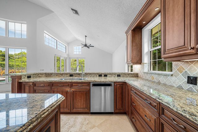 6026 NW 30TH Way, Boca Raton, FL 33496