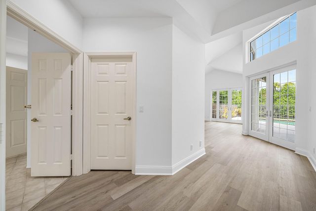 6026 NW 30TH Way, Boca Raton, FL 33496