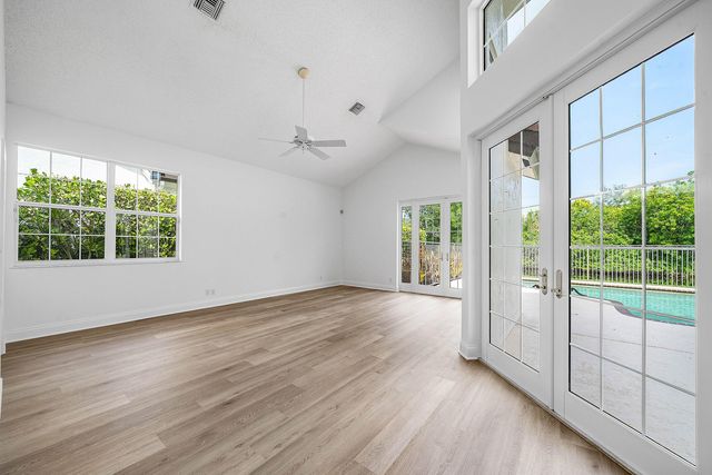 6026 NW 30TH Way, Boca Raton, FL 33496