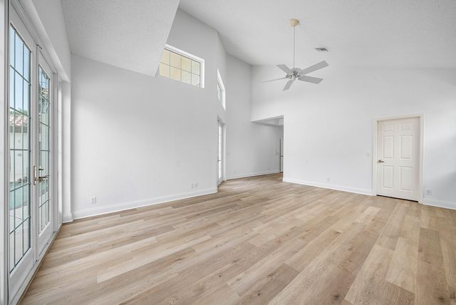 6026 NW 30TH Way, Boca Raton, FL 33496