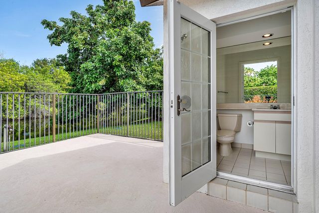 6026 NW 30TH Way, Boca Raton, FL 33496
