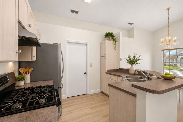 3018 PINEDA DRIVE, Orlando, FL 32822