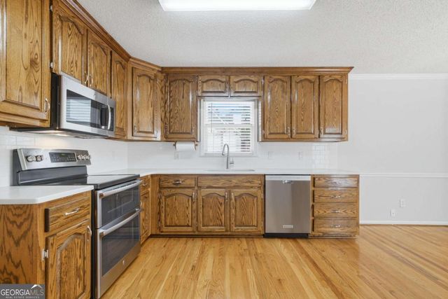 1415 Silver Fox Run, Woodstock, GA 30188