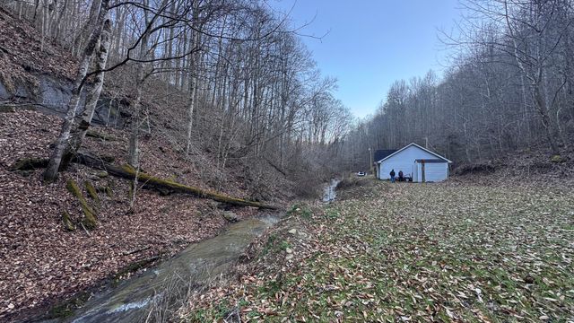 421 Wren Branch Road, Oneida, KY 40972