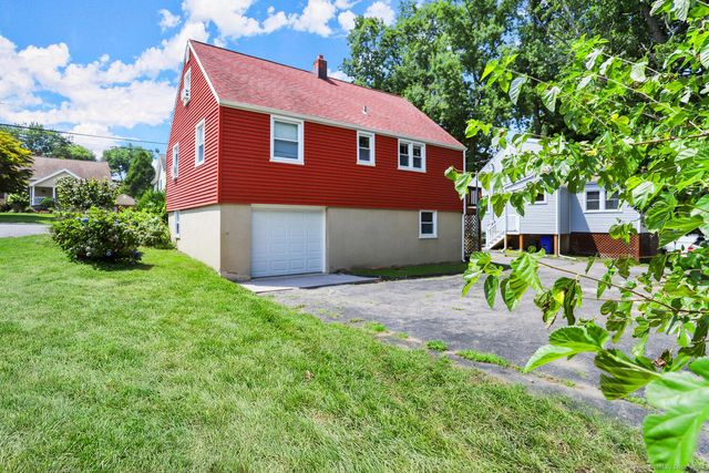 22 Tracey Street, Norwalk, CT 06850