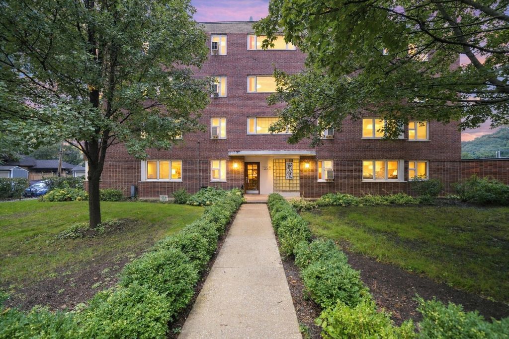 7208 Oak Avenue 1SW, River Forest, IL 60305 — exterior