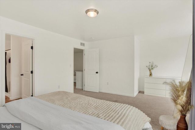 587 SMOKE HOUSE DR, Mechanicsburg, PA 17055