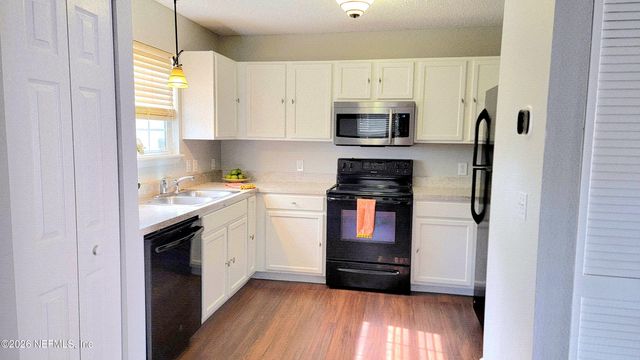 2525 HAYWOOD ESTATES Lane, Jacksonville, FL 32233