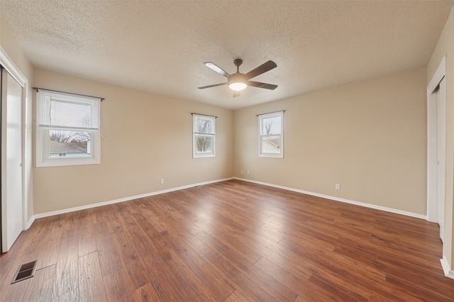 729 NW Greenwood Street 18, Ankeny, IA 50023