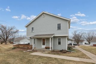 729 NW Greenwood Street 18, Ankeny, IA 50023
