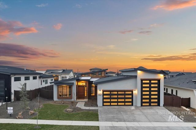 9967 W Bouvardia St, Star, ID 83669