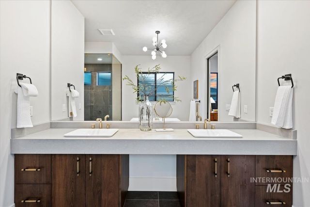 9967 W Bouvardia St, Star, ID 83669