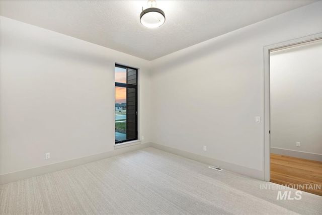 9967 W Bouvardia St, Star, ID 83669