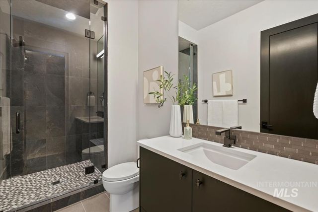 9967 W Bouvardia St, Star, ID 83669