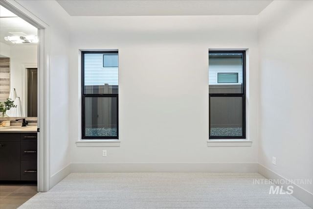 9967 W Bouvardia St, Star, ID 83669