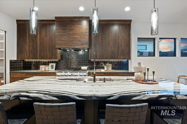 9967 W Bouvardia St, Star, ID 83669