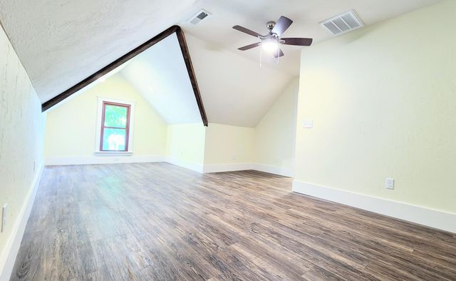 1006 W Walnut Street, Springfield, MO 65806