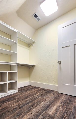 1006 W Walnut Street, Springfield, MO 65806