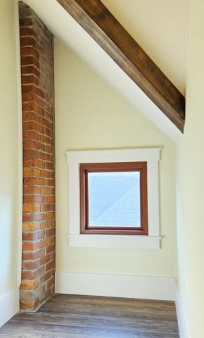 1006 W Walnut Street, Springfield, MO 65806