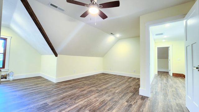 1006 W Walnut Street, Springfield, MO 65806