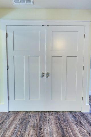 1006 W Walnut Street, Springfield, MO 65806