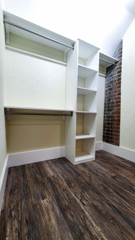 1006 W Walnut Street, Springfield, MO 65806