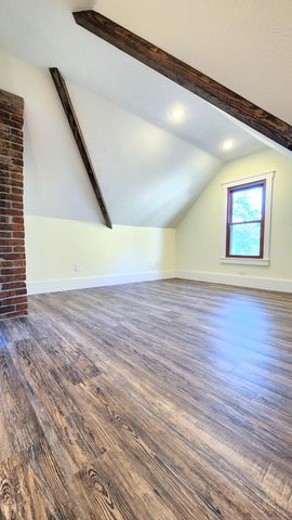 1006 W Walnut Street, Springfield, MO 65806